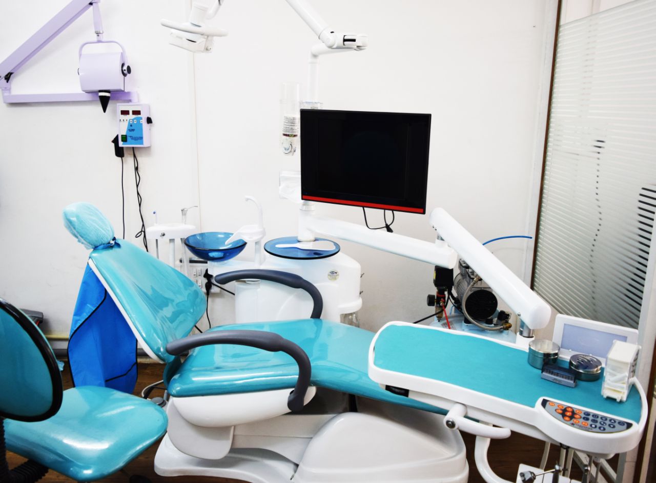 Dental Set Up For Sale At Dombivli, Thane Dental Clinic Setup For